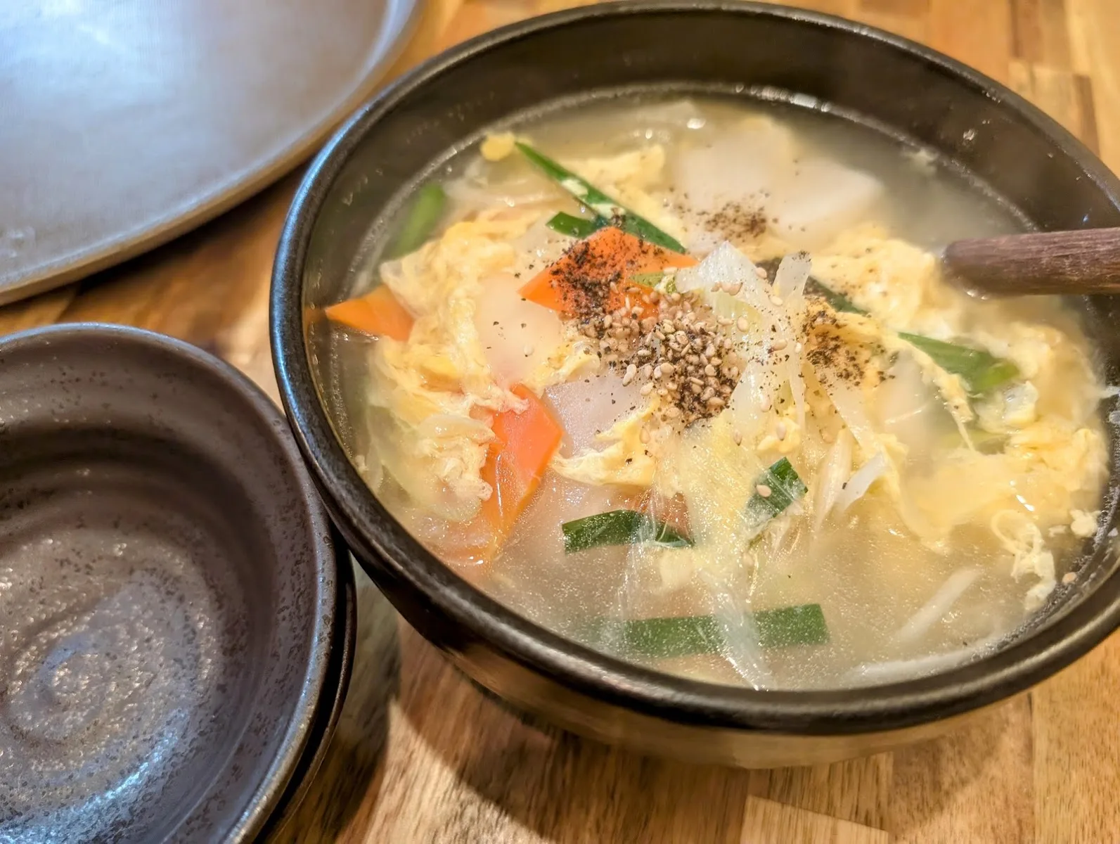 炭火焼肉みや · 6